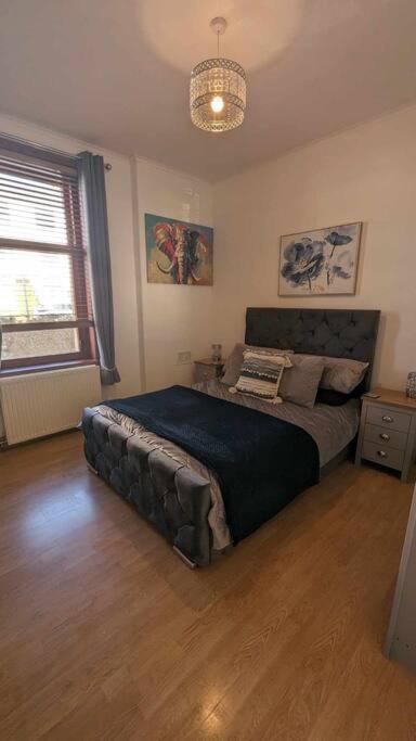 Lovely 2 Bedroom Apartment In Heart Of ダンディー エクステリア 写真